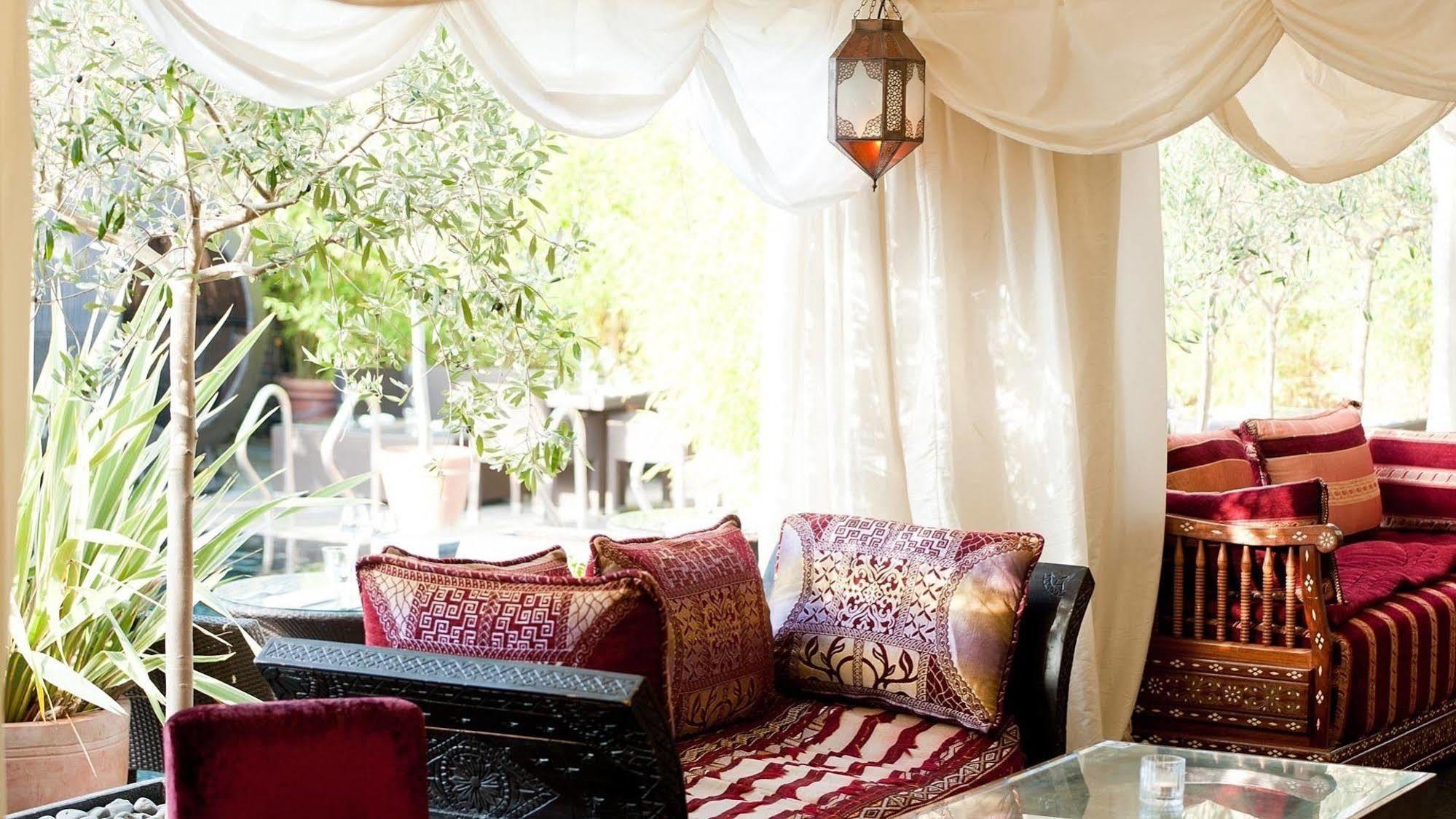 Crazy Bear Beaconsfield Hotel Ngoại thất bức ảnh A Moroccan interior